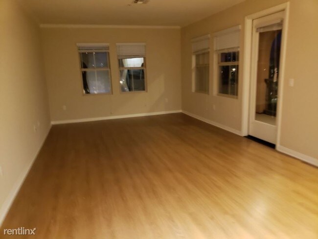 Building Photo - 1 br, 1 bath Apartment - 11302 Pentado