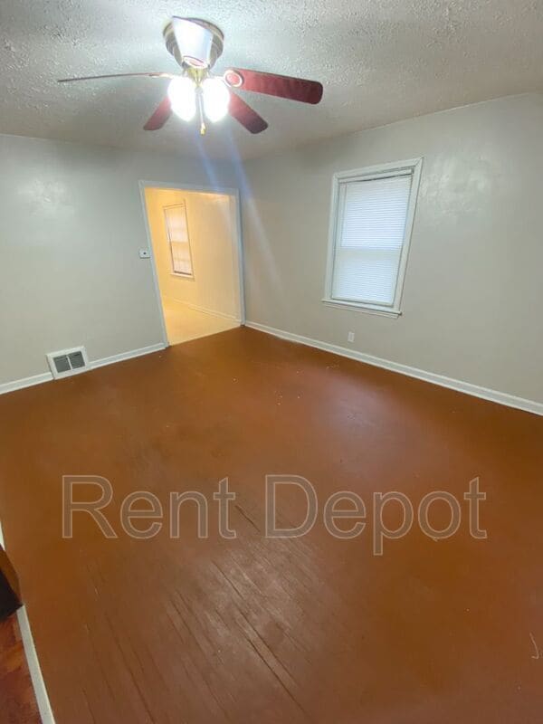 Building Photo - 1140 Bayard Park Dr