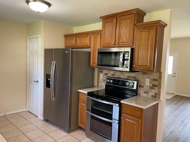 Building Photo - 511 Brookfield Dr
