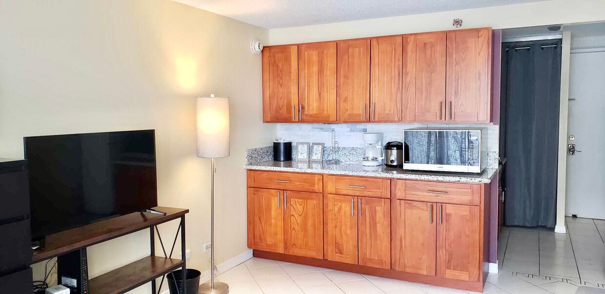 Foto principal - Furnished Studio in Island Colony Waikiki