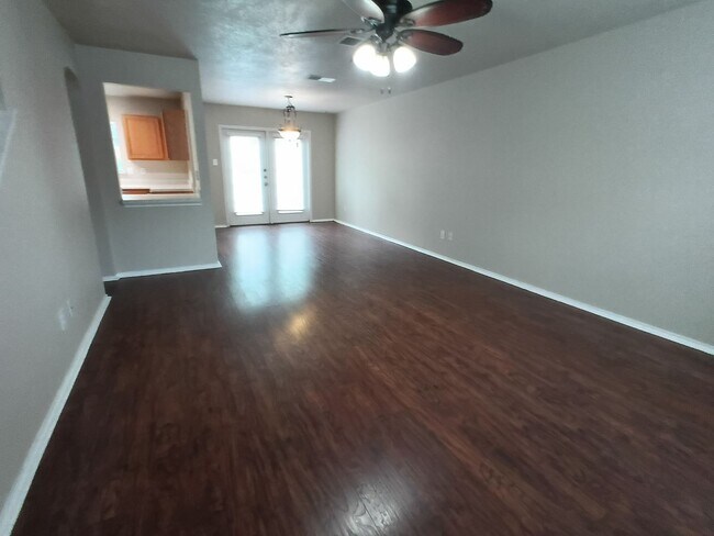 Building Photo - Beautiful Two-Story Home in Bridgewood