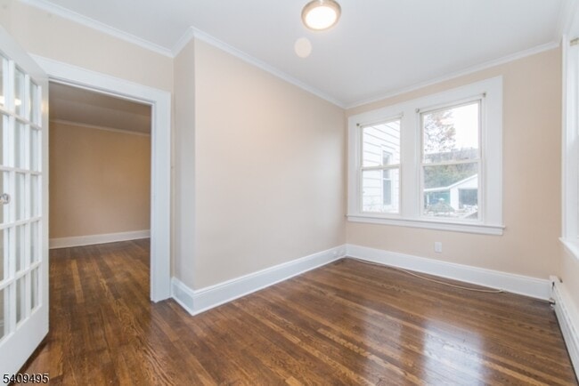 Building Photo - 72 Claremont Ave