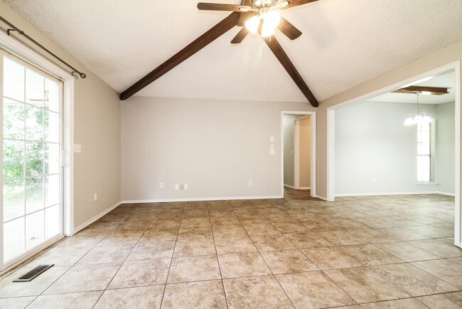 Building Photo - 829 Turtle Creek Rd