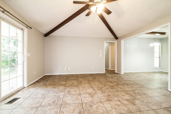 Foto del edificio - 829 Turtle Creek Rd