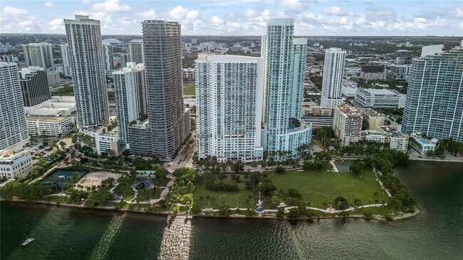 Foto del edificio - 1800 N Bayshore Dr