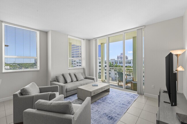 Foto del edificio - 480 Hibiscus St