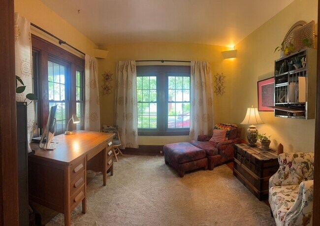 Building Photo - 106 Lorraine Ct