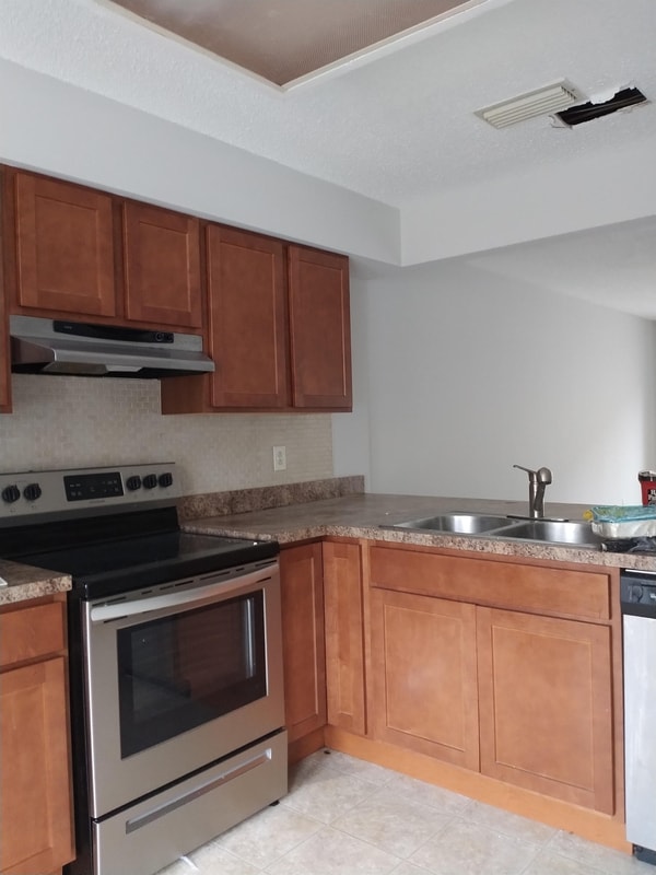 Building Photo - 1411 Highnoon Pl