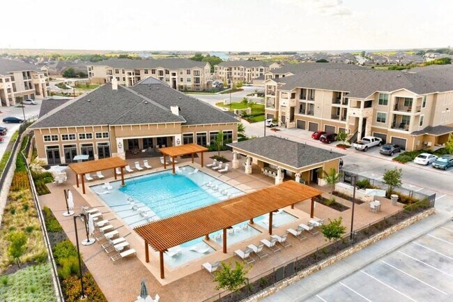Foto del edificio - 260 S Brook Dr