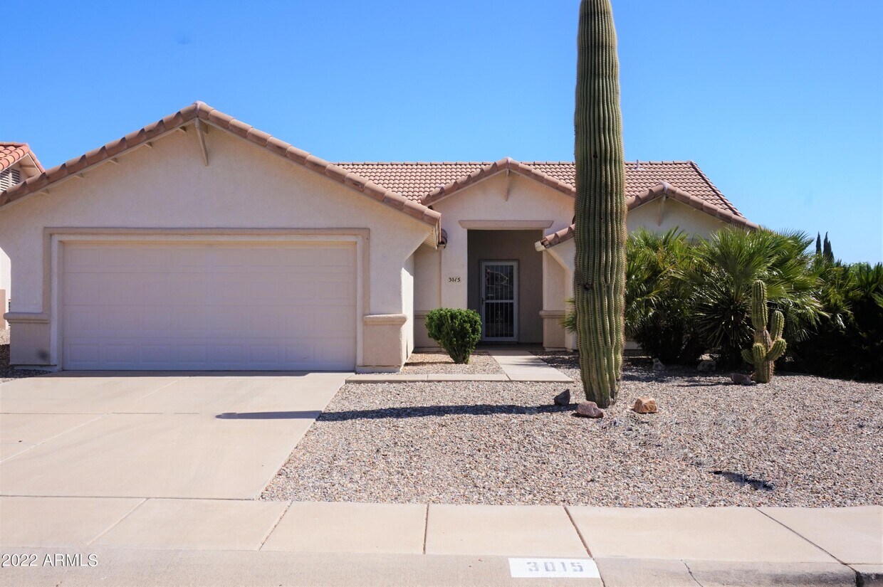 Primary Photo - 3015 Candlewood Dr