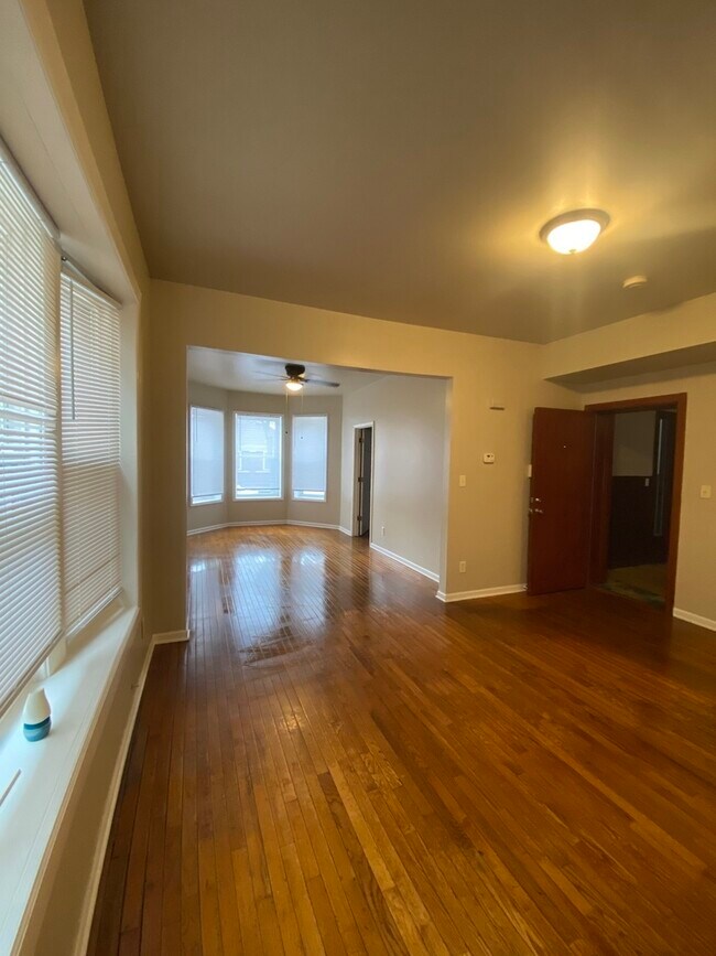Building Photo - 11245 S Vernon Ave