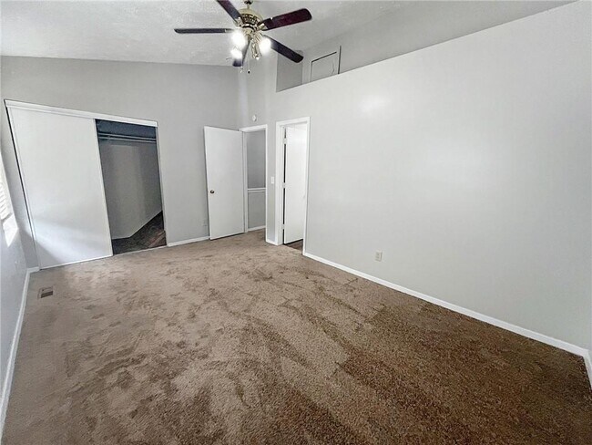 Foto del edificio - 5749 Wells Cir