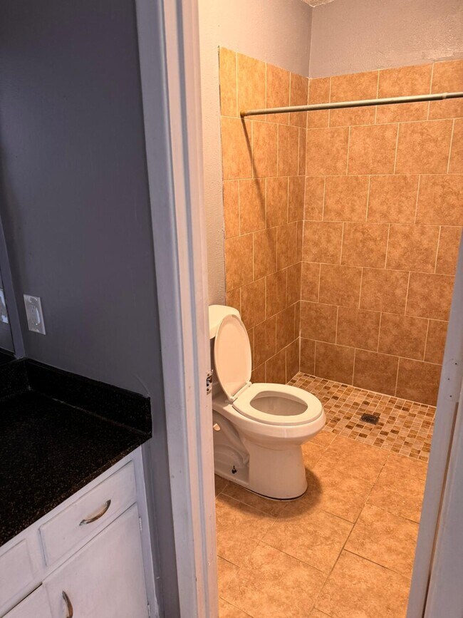 Foto del edificio - 6822 Trail Lake