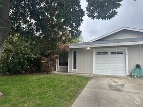 Building Photo - 4855 Scotch Ct