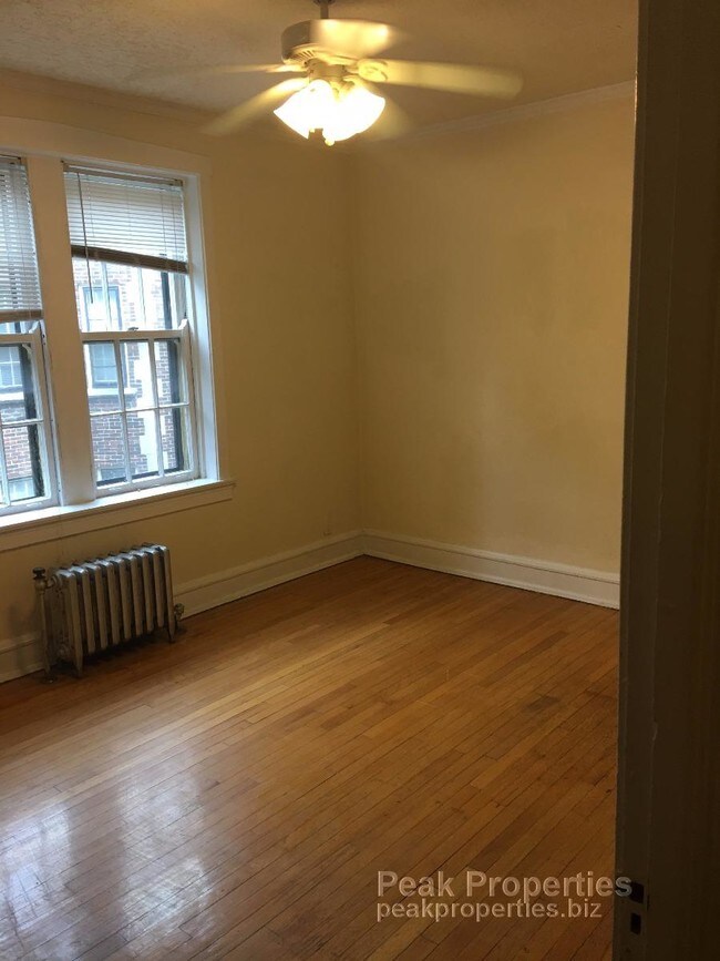 Foto del edificio - 617 Sheridan Sq