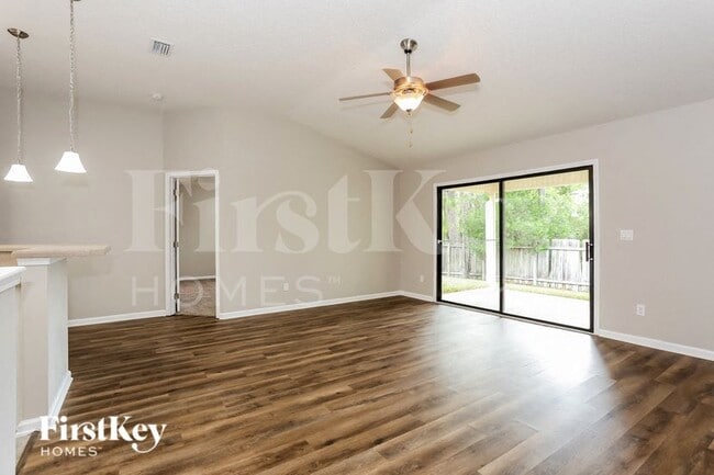 Building Photo - 86221 Vegas Blvd