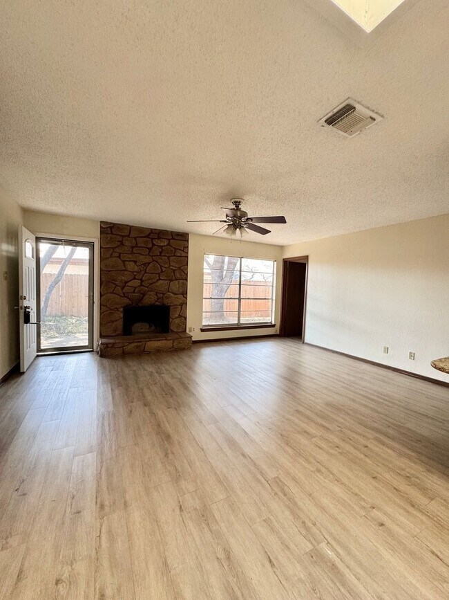 Foto del edificio - 3814 Wild Rye Trail
