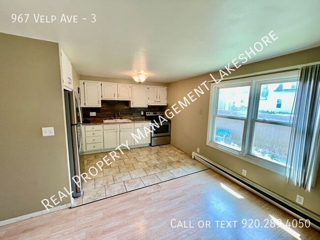 Building Photo - 967 Velp Ave
