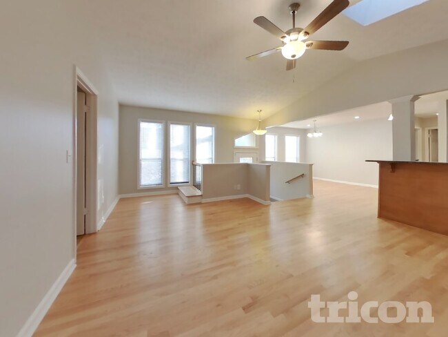 Foto del edificio - 2280 Lexington Way