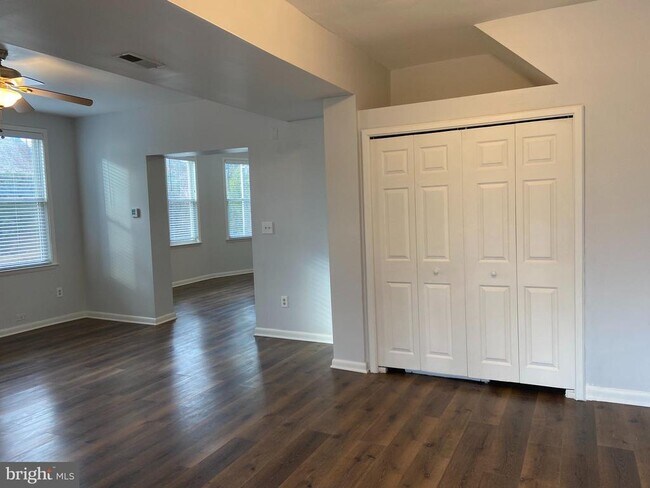 Building Photo - 3414 Garrison Blvd