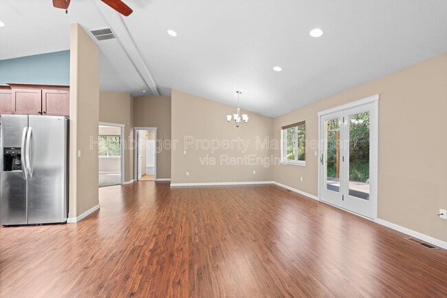 Foto del edificio - 6929 N Country Homes Blvd