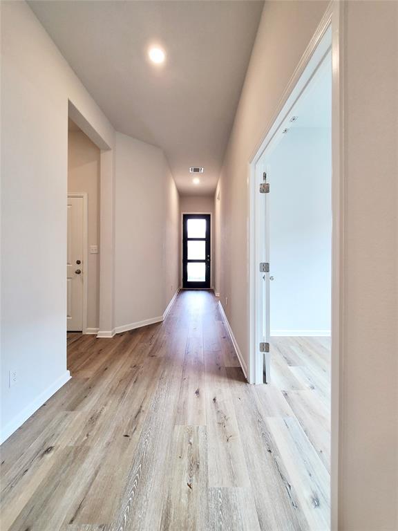 Building Photo - 608 Treaty Oak Dr
