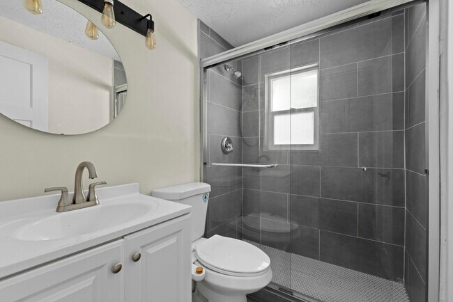 Foto del edificio - 606 6th Ave