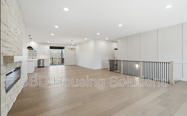 Foto del edificio - 1412 NE Ernest Way
