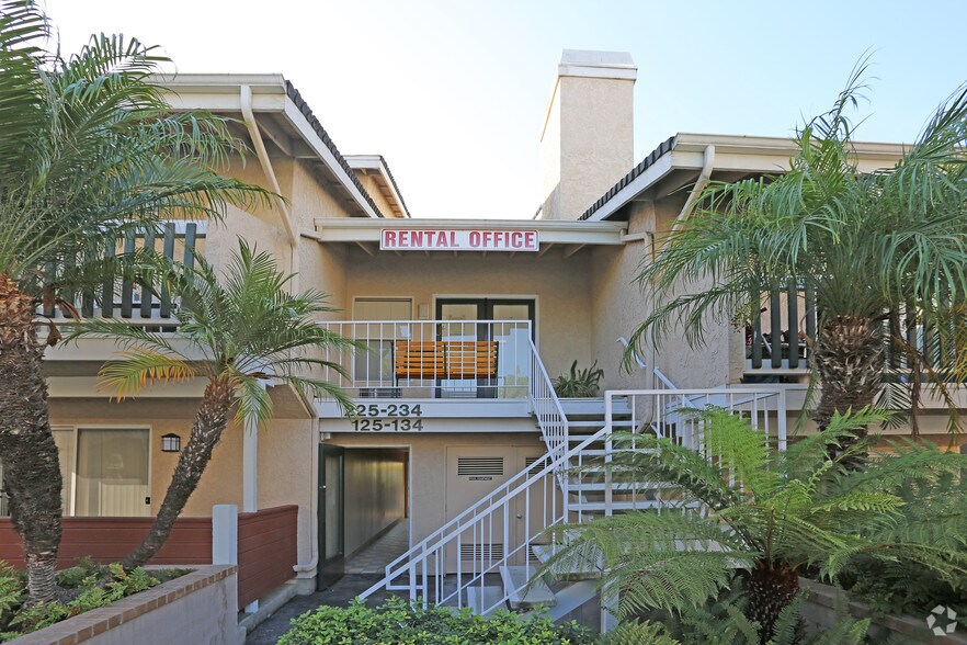 Benchmark Apartments