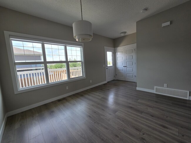 Building Photo - 87 Joyal Way