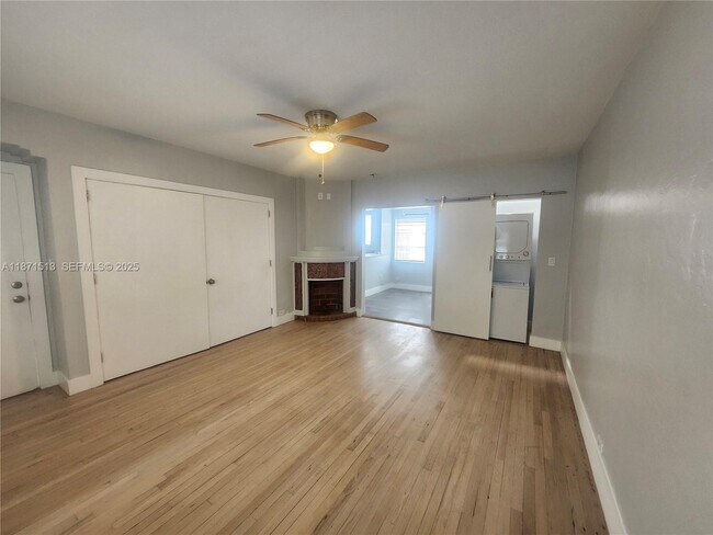 Foto del edificio - 1557 Euclid Ave