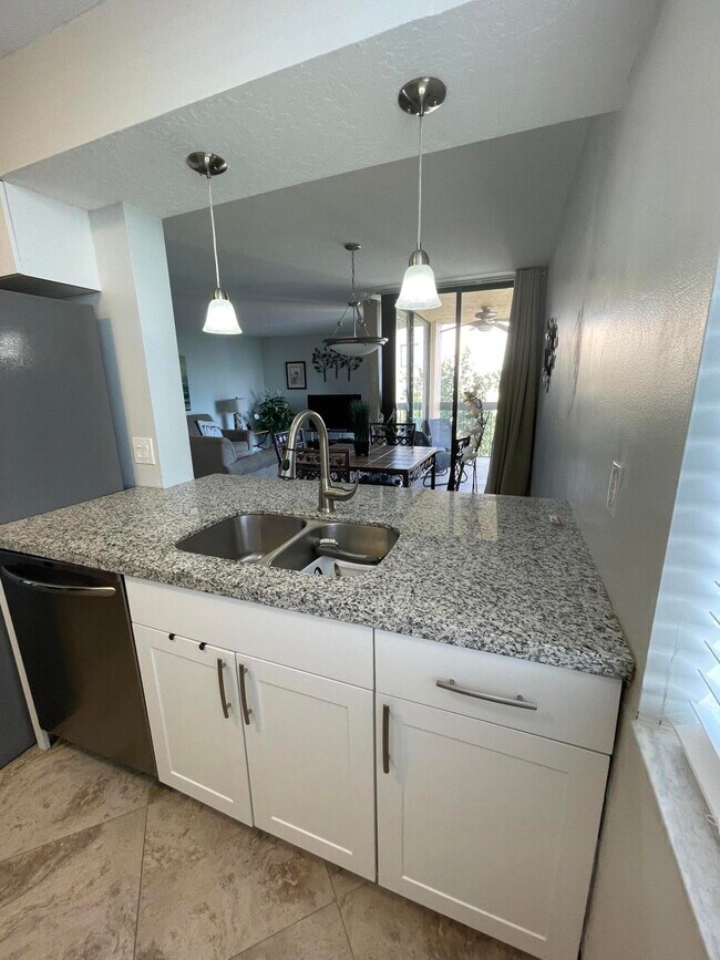Building Photo - 955 Dotterel Rd