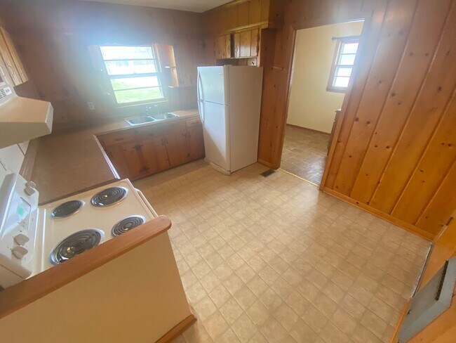 Foto del edificio - 404 Vosswood Dr