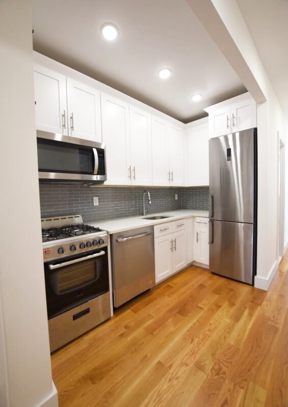 Building Photo - 346 Lenox Ave