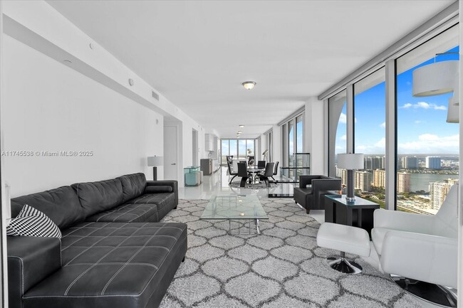 Foto del edificio - 16901 Collins Ave