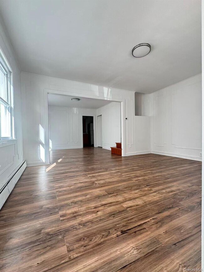Foto del edificio - 42-45 247th St