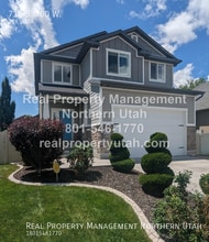 Building Photo - 710 700 W