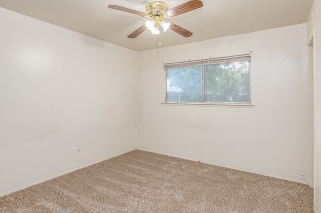 Bedroom 3 - 1816 E Tucker Blvd