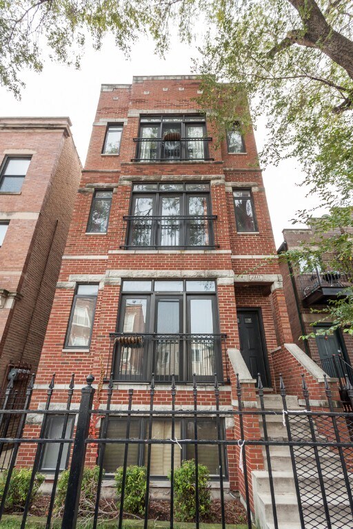 Foto principal - 2417 W Fillmore St