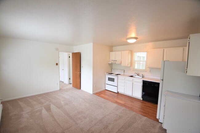Building Photo - 3515 Hayden Plz