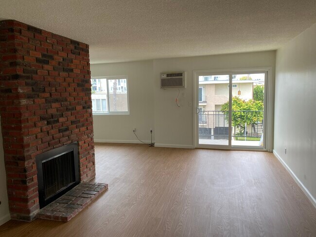 Living Room - 1443 Brockton Ave