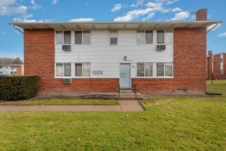 Building Photo - 2907 Ronan St