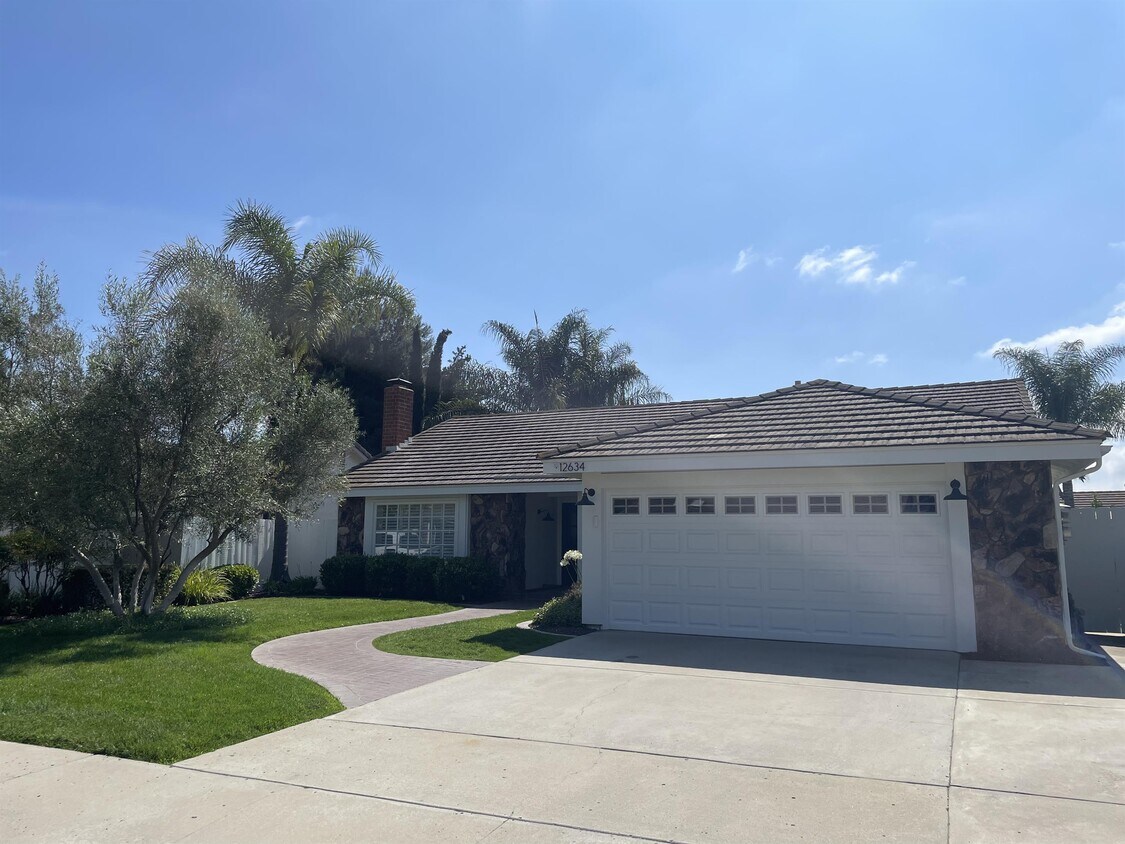 Primary Photo - 12634 Birchbrook Ct