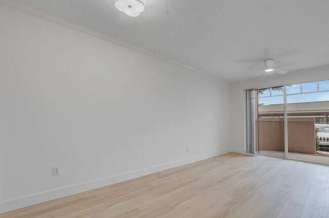Foto del edificio - 4812 S Central Blvd