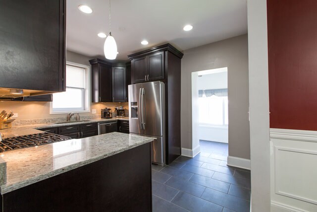 Foto del edificio - 3835 N Western Ave