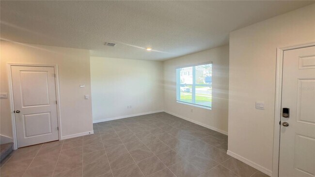 Building Photo - 5601 Brosnan Rd