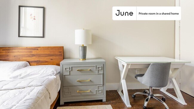 Foto del edificio - Private bedroom in 4 bed/2 bath Home