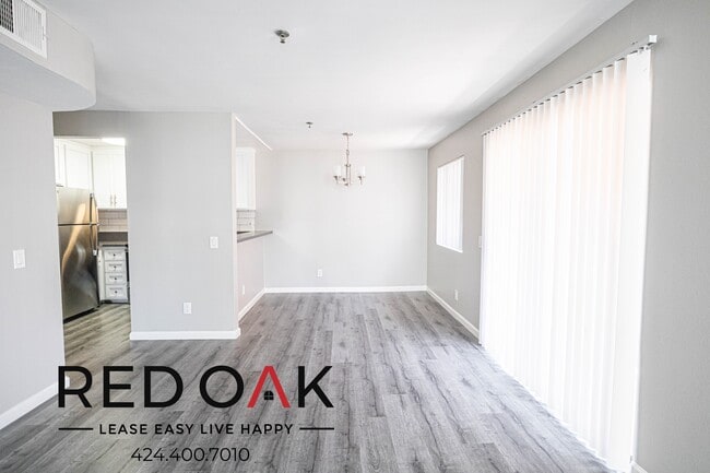 Foto del edificio - 6700 Franklin Pl