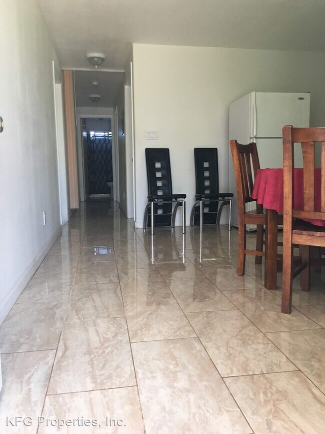 Foto del edificio - 95-126-126 Ikawelani Pl