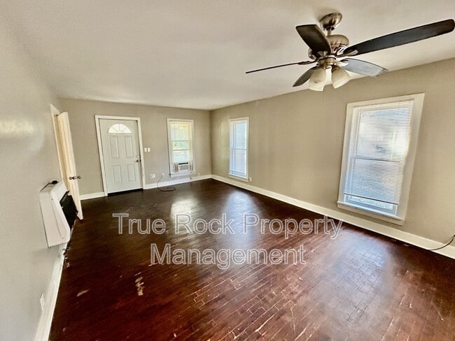 Foto del edificio - 303 N Maple St